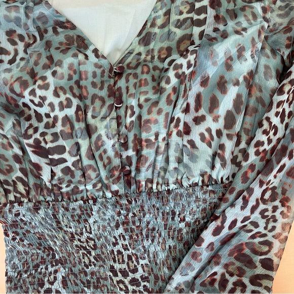 Guess Green Leopard Print Chiffon Smocked Waist Dress XS - Picture 6 of 7